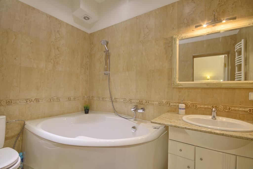 Taurus Apartments Vilnius Bagian luar foto